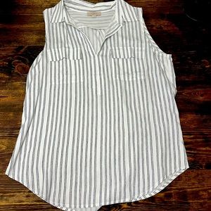 Loft pinstripe tank with collar, Size S
